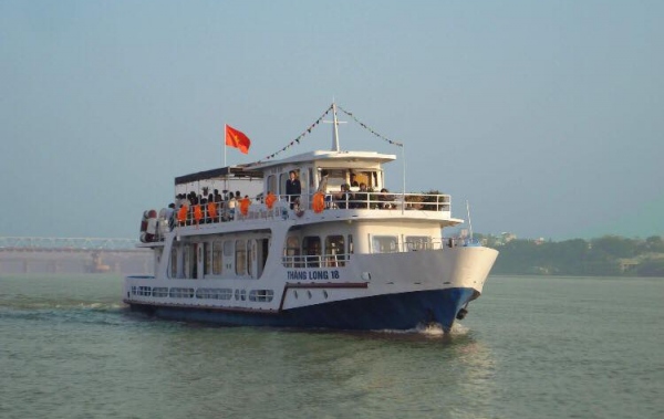 Cho thuê tàu du lịch sông Hồng Hà Nội