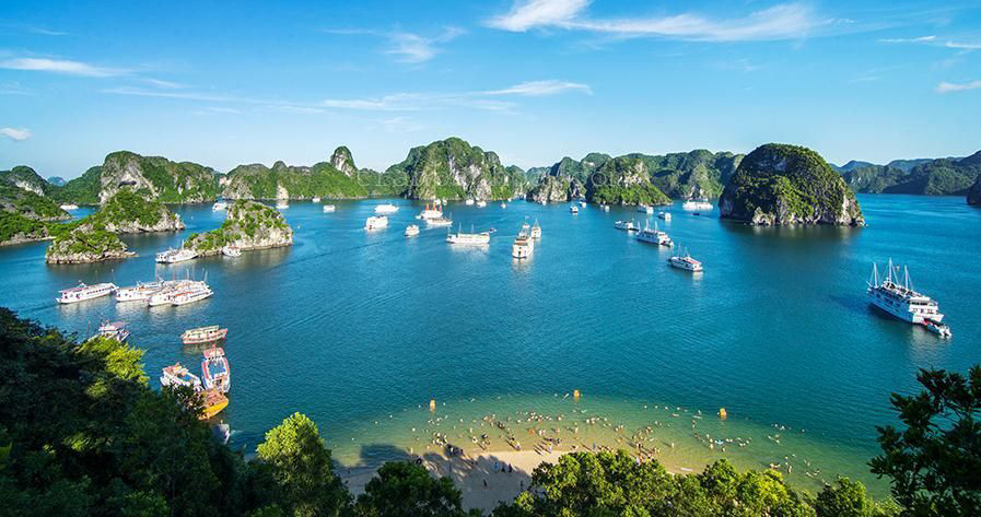 Top 6 hòn đảo đẹp nhất ở Hạ Long được khách du lịch bình chọn7