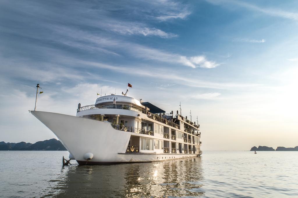 du-thuyen-dynasty-cruises-halong