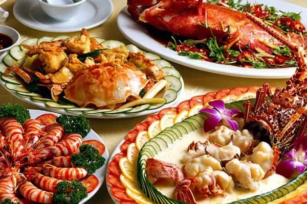 6 món ăn bạn nên thử khi đến Hạ Long