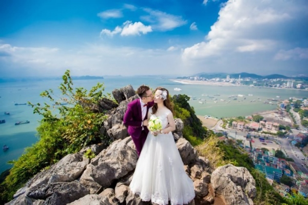 Mách bạn những địa điểm chụp ảnh cưới đẹp như mơ ở Hạ Long