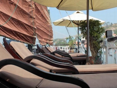 du-thuyen-bai-tho-sundeck1