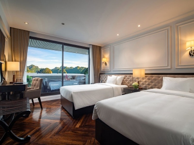 Stellar-of-the-Sea-cruise-Junior-Suites2