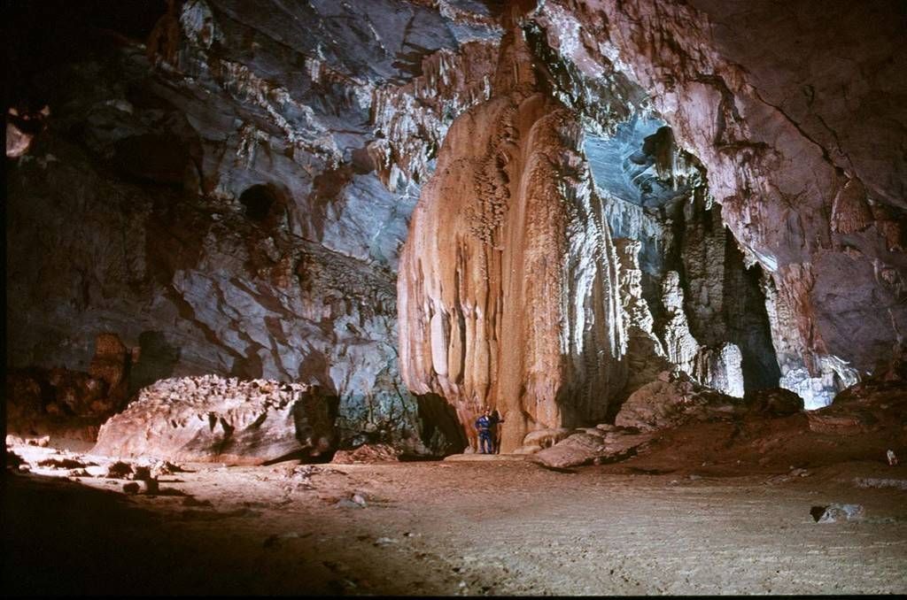 TOP 5 hang động ấn tượng nhất ở vịnh Hạ Long5