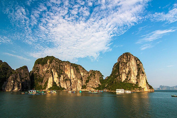 Diem du lich Lang chai Cua Van Ha Long 