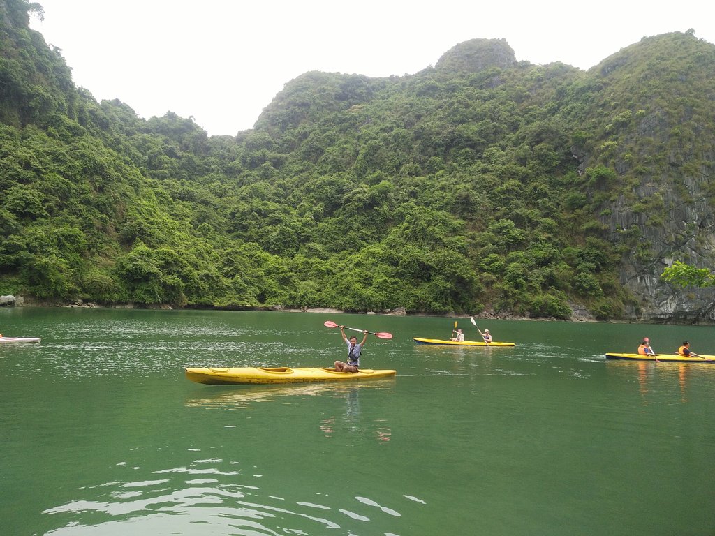 Lan-Ha-Bay-Kayaking